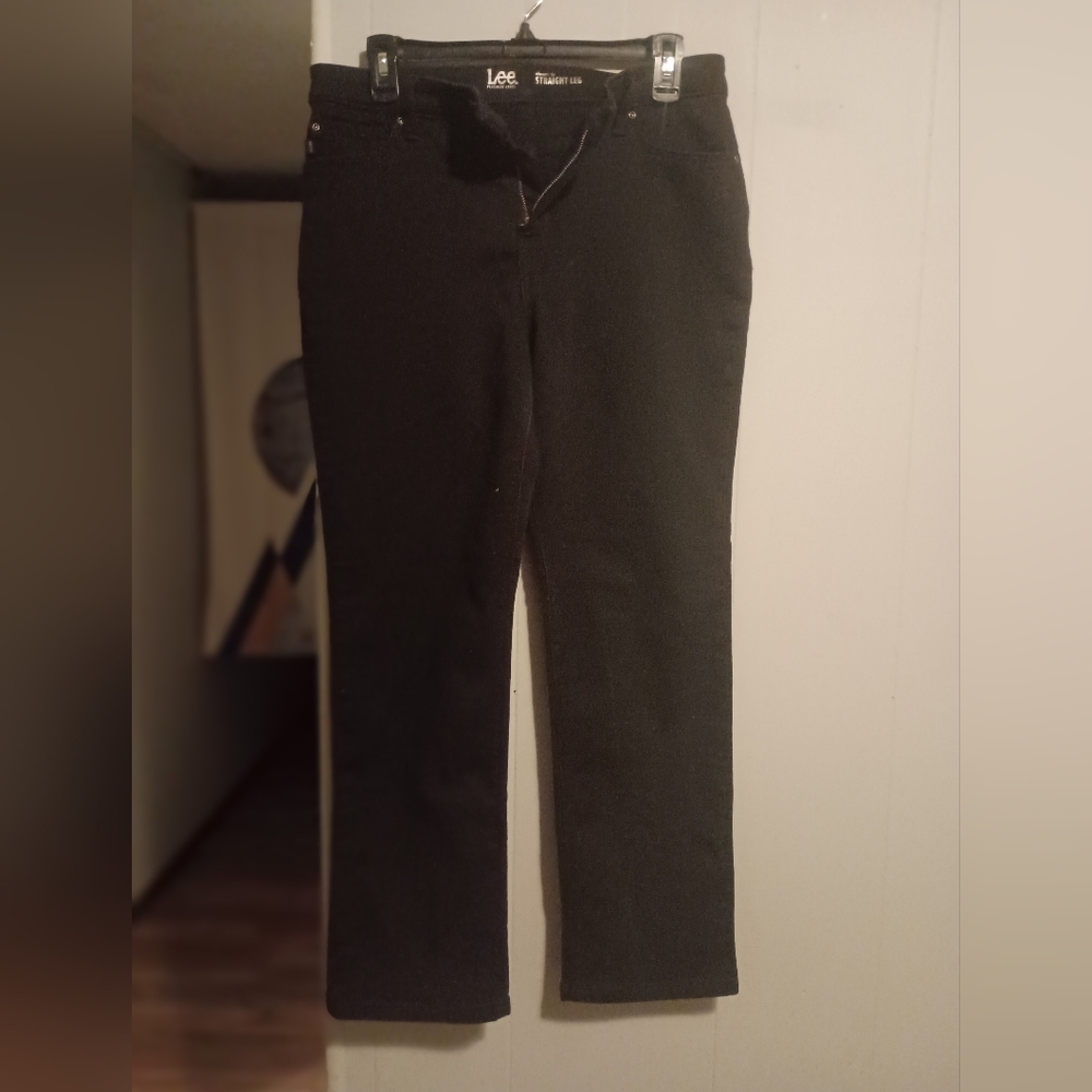 Women's Black Jeans straight leg_Size 8